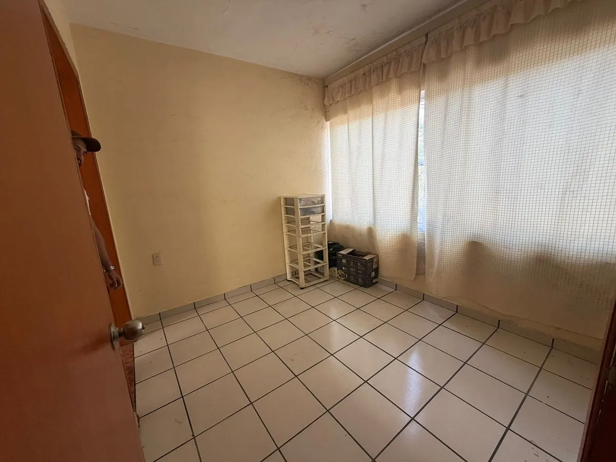 Casa en Francisco Sarabia cerca de la Clinica 110 - Oblatos - 8