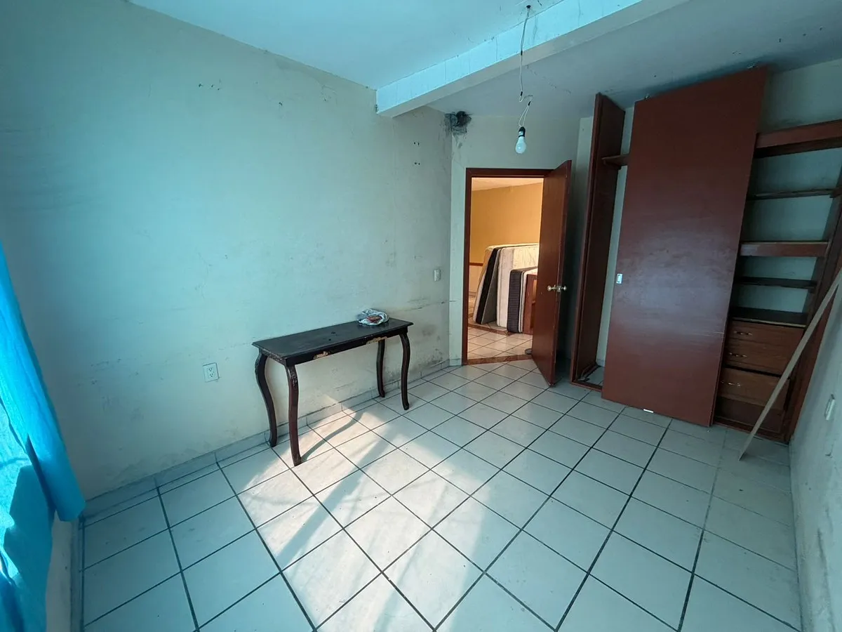 Casa en Francisco Sarabia cerca de la Clinica 110 - Oblatos - 11