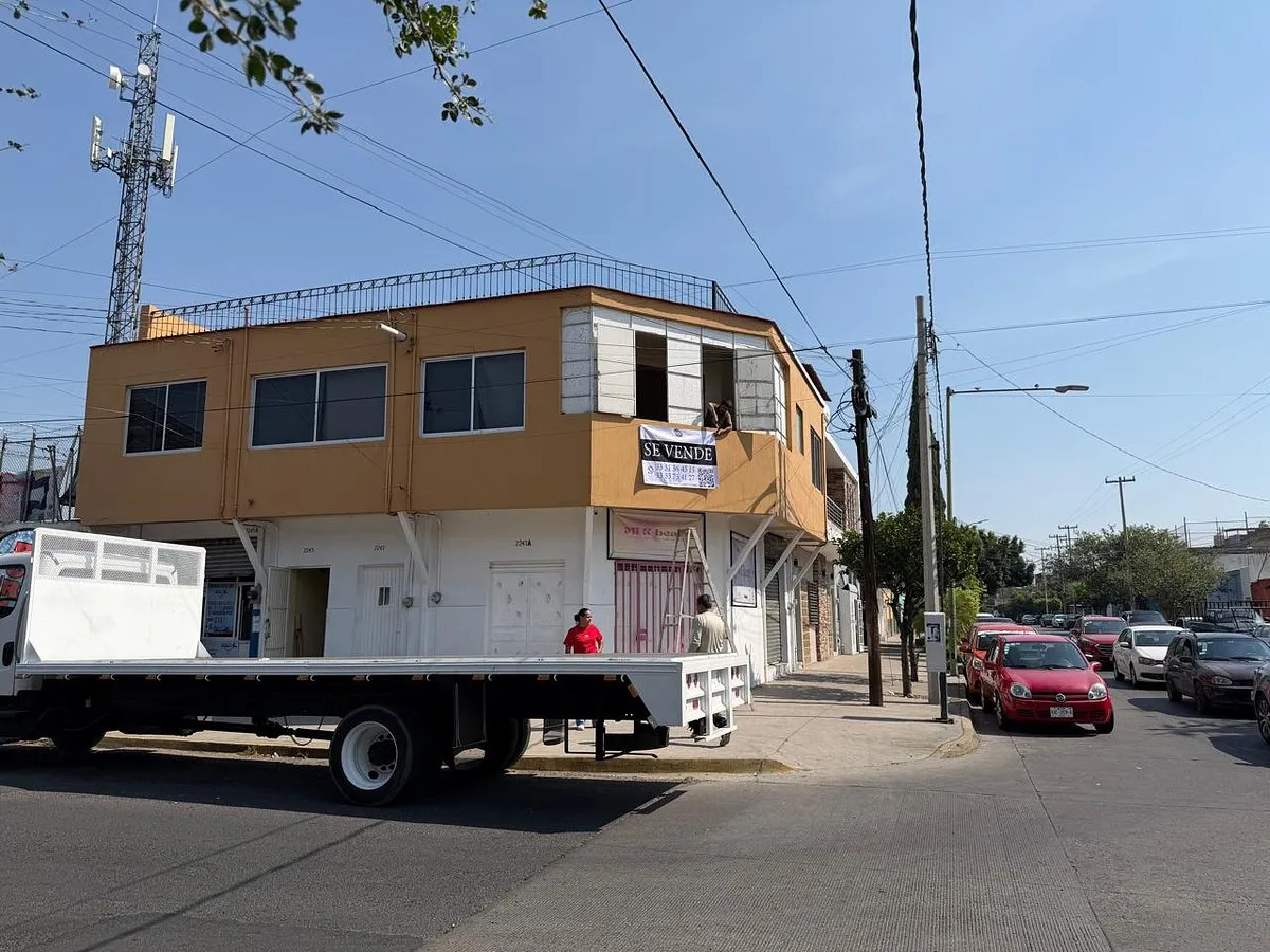 Casa en Francisco Sarabia cerca de la Clinica 110 - Oblatos - 4