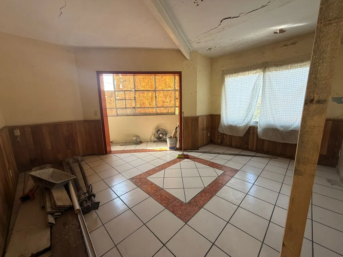 Casa en Francisco Sarabia cerca de la Clinica 110 - Oblatos - 3