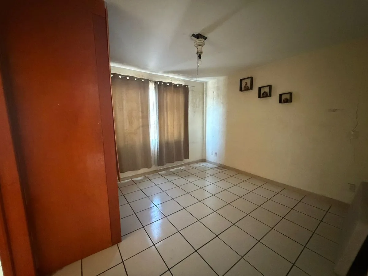 Casa en Francisco Sarabia cerca de la Clinica 110 - Oblatos - 6