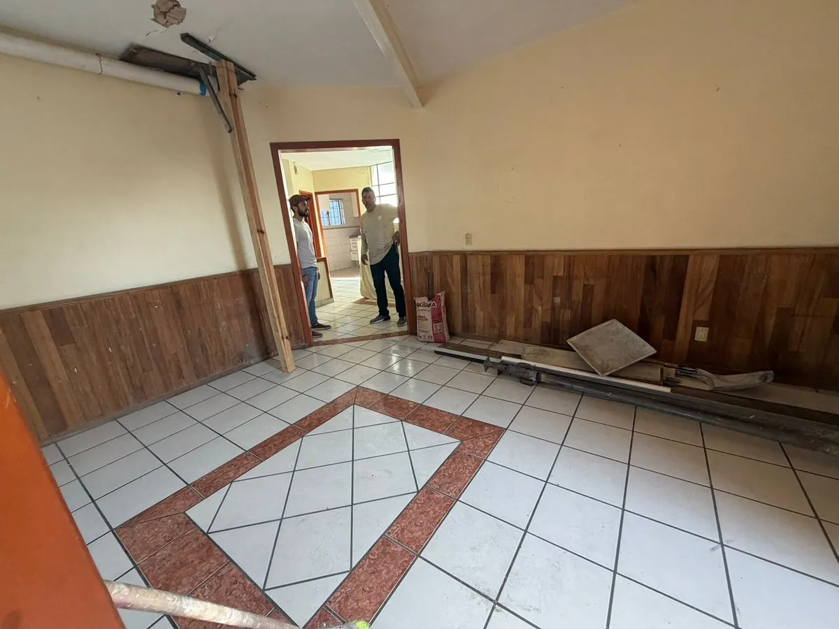 Casa en Francisco Sarabia cerca de la Clinica 110 - Oblatos - 10